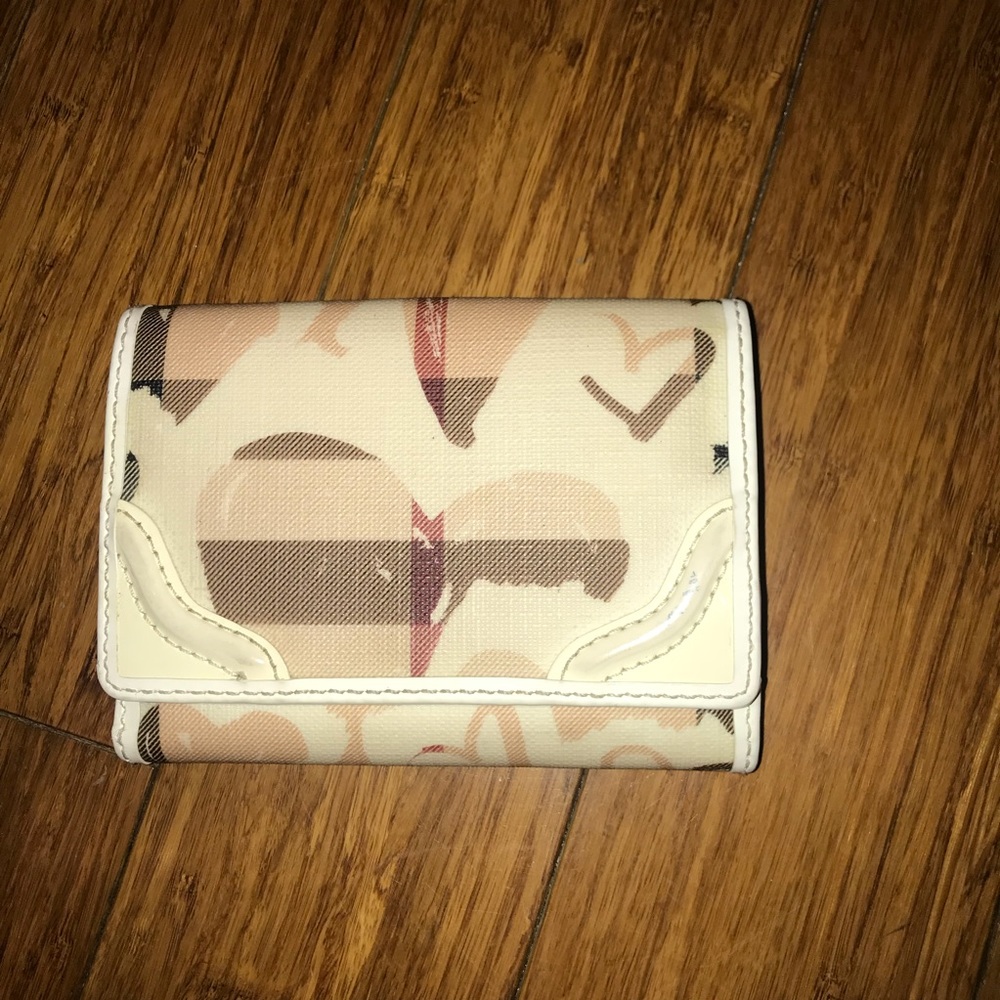 Burberry white heart wallet